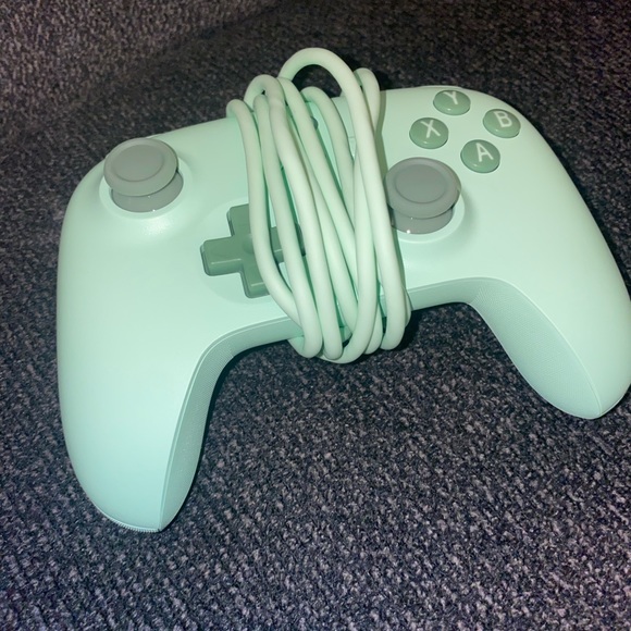 New 8Bitdo Wired Controller - Picture 4 of 8